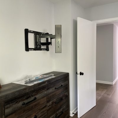 Articulating Wall Mount